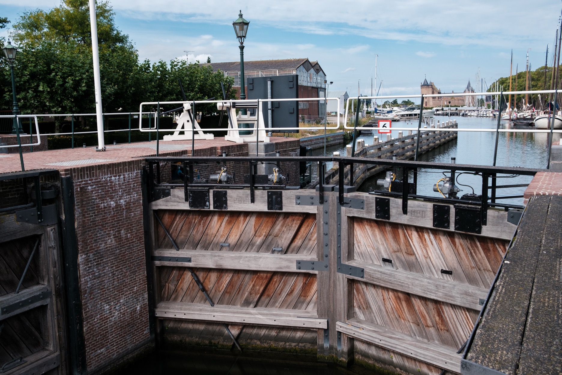 Lock gates