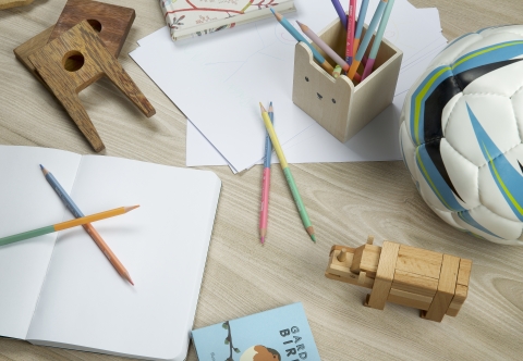 Kids desk